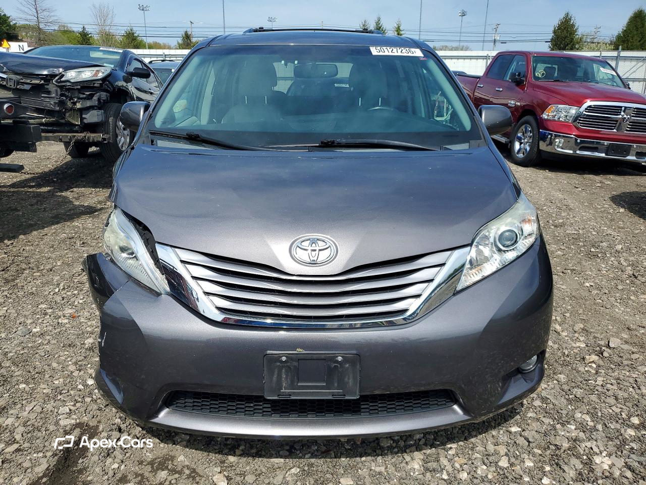 Toyota Sienna 2015