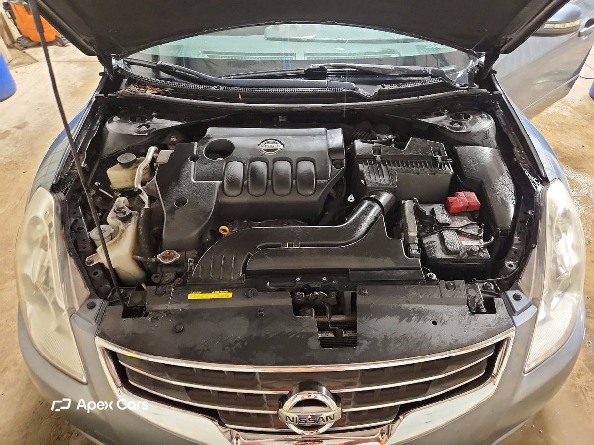 Nissan Altima 2011