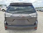 Toyota Sienna 2011