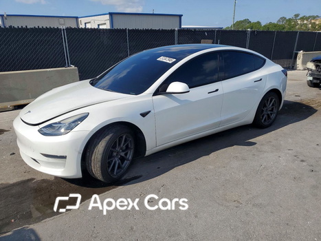 Tesla Model 3 2022 - Image 1 of 12