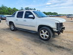 Chevrolet Avalanche 2011