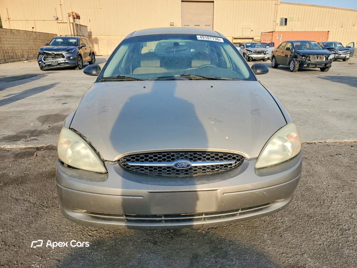 Ford Taurus 2001