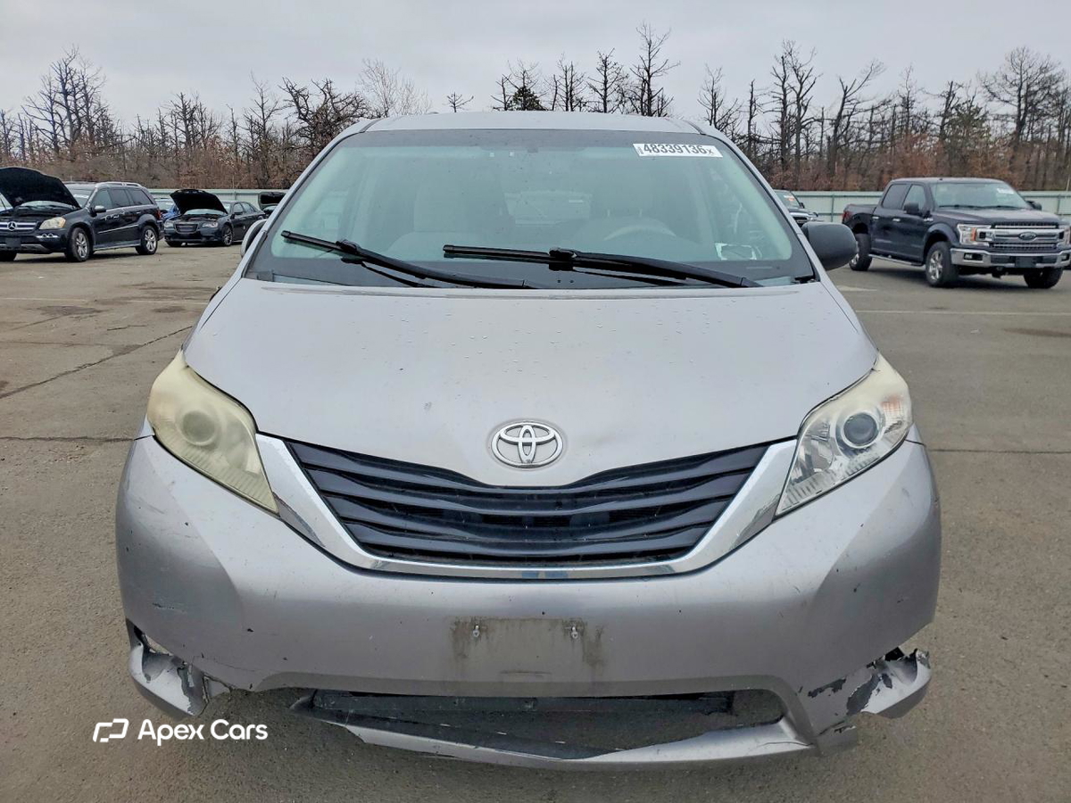 Toyota Sienna 2012