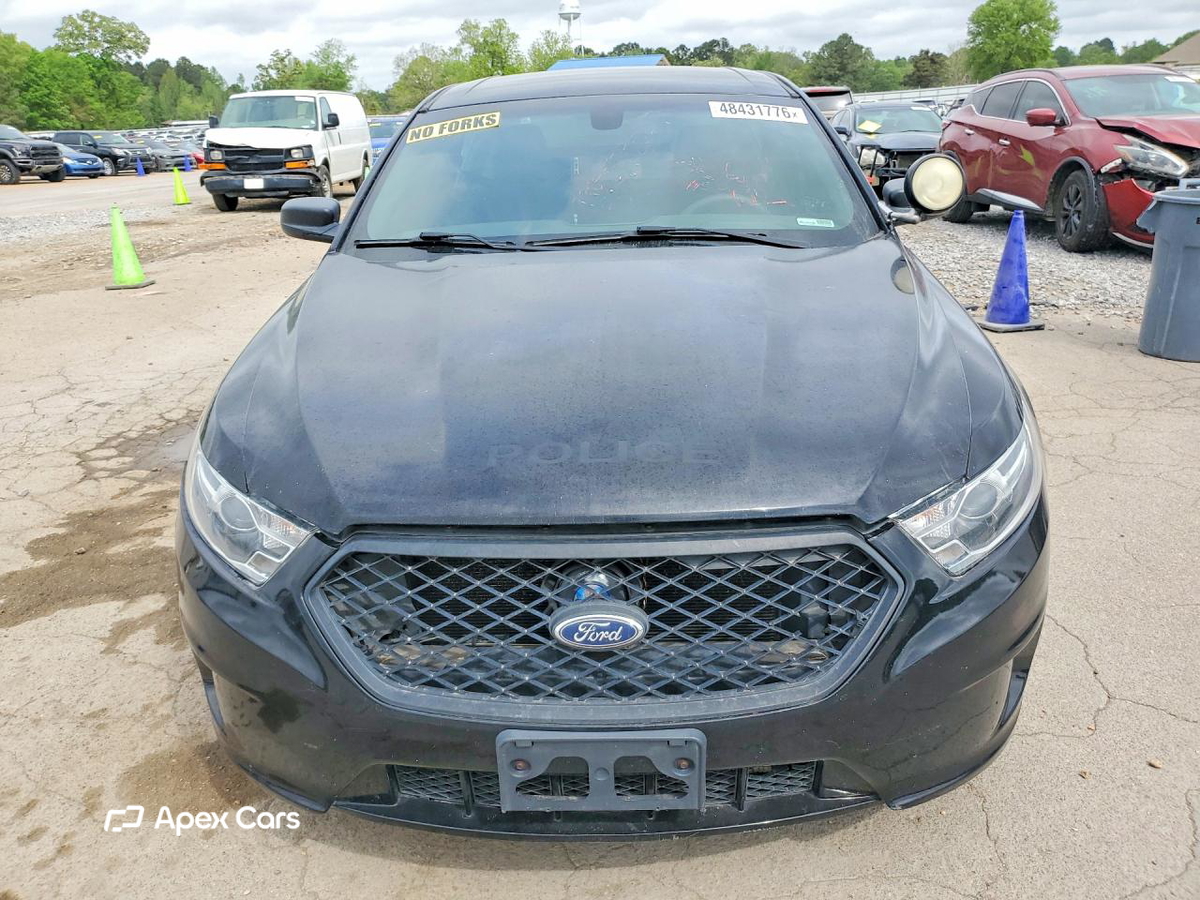 Ford Taurus 2016