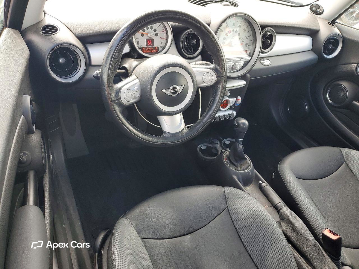 MINI Cooper 2010