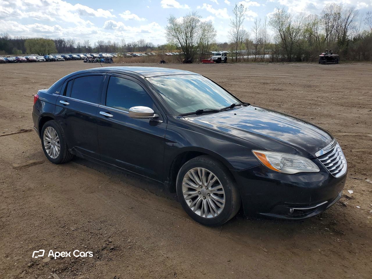 Chrysler 200 2011