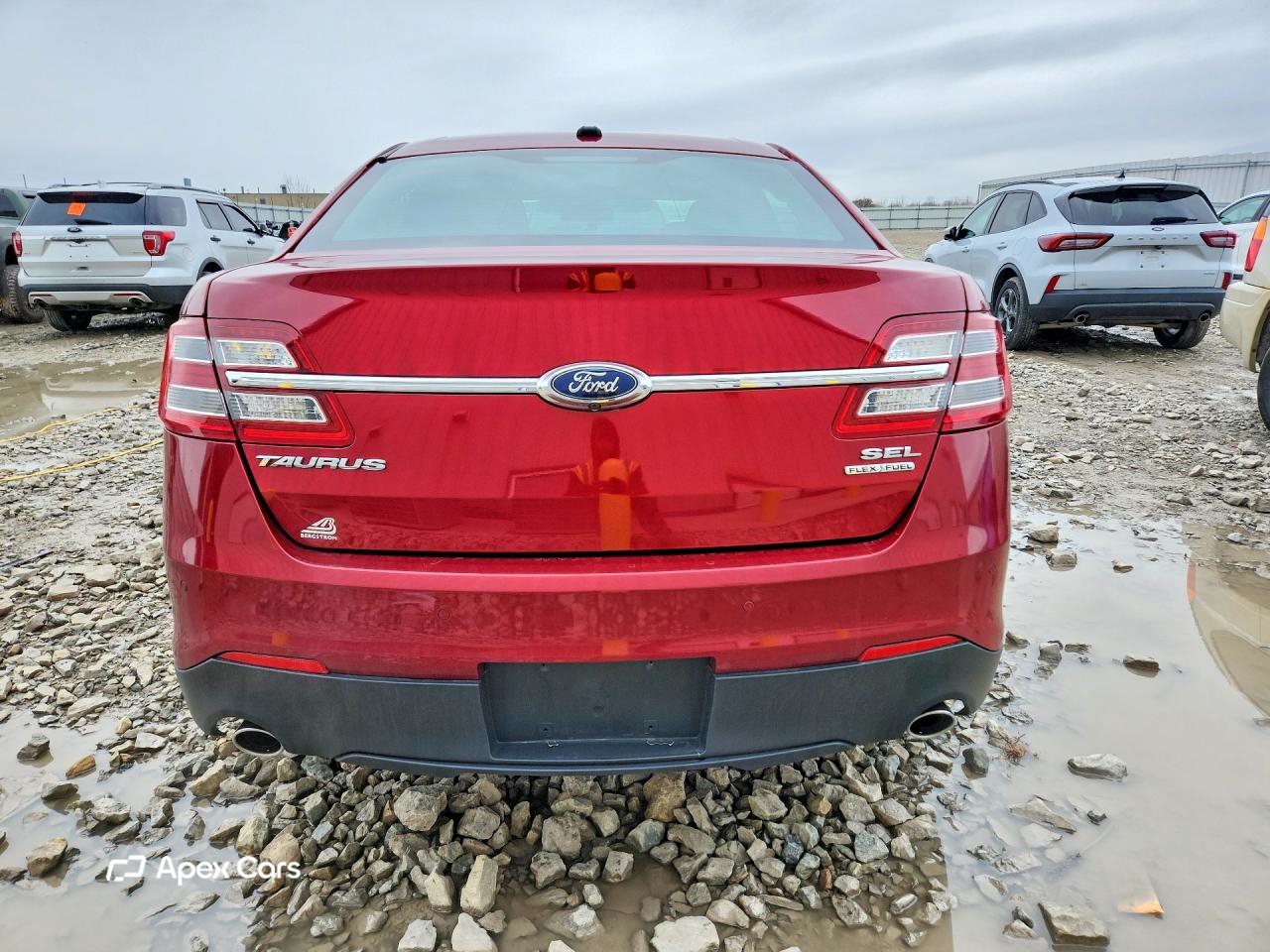 Ford Taurus 2015