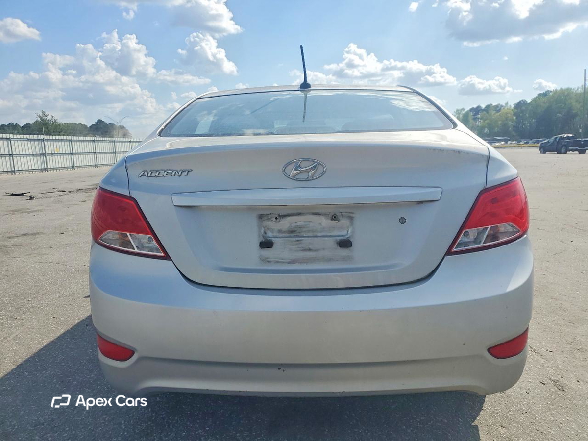 Hyundai Accent 2015