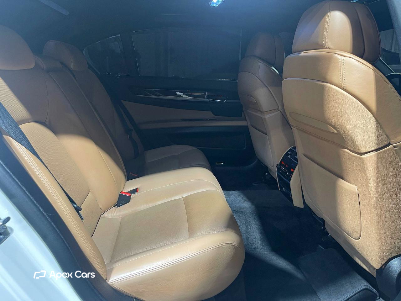 BMW Series 7 2010