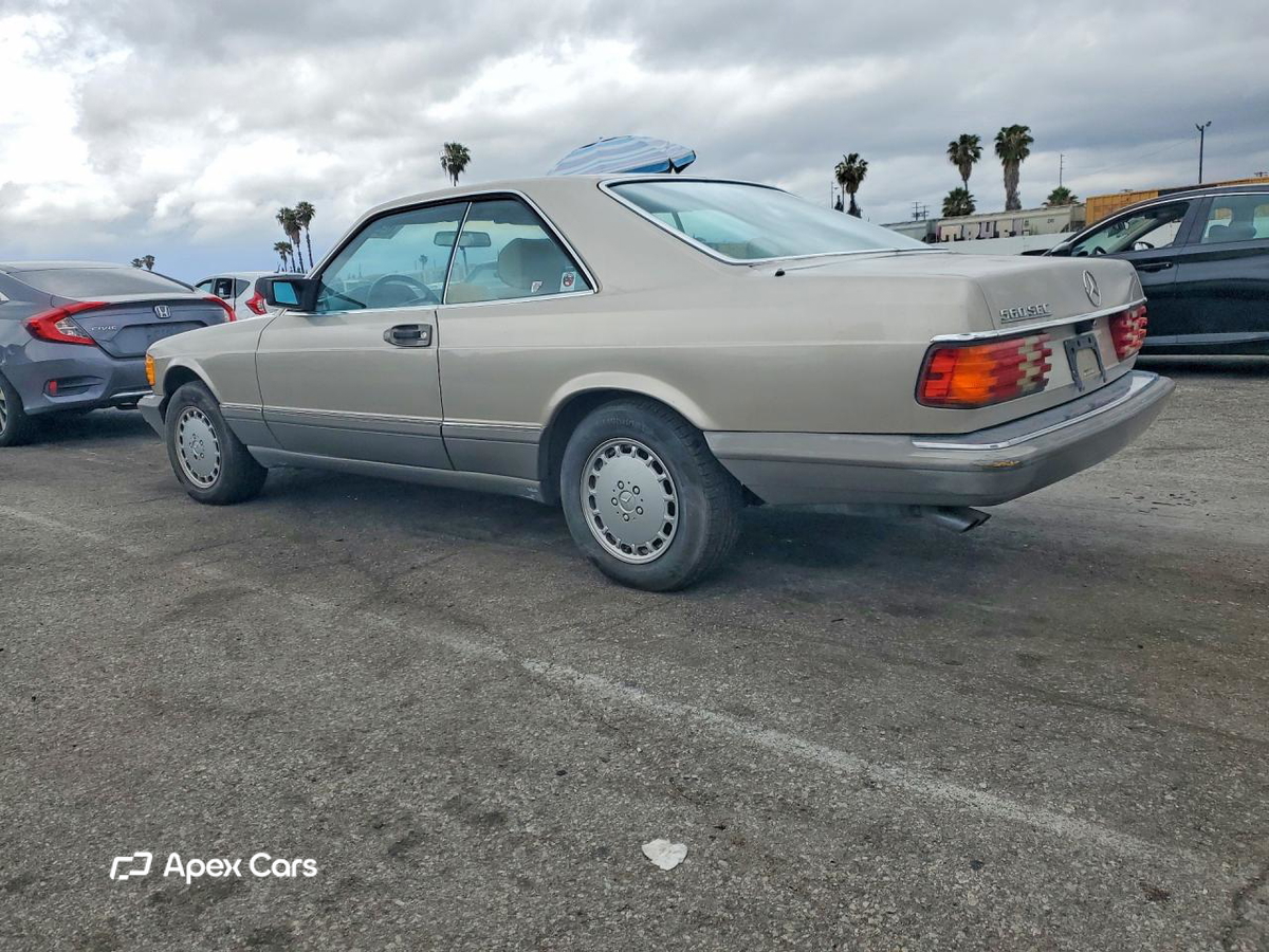 Mercedes-Benz  1990