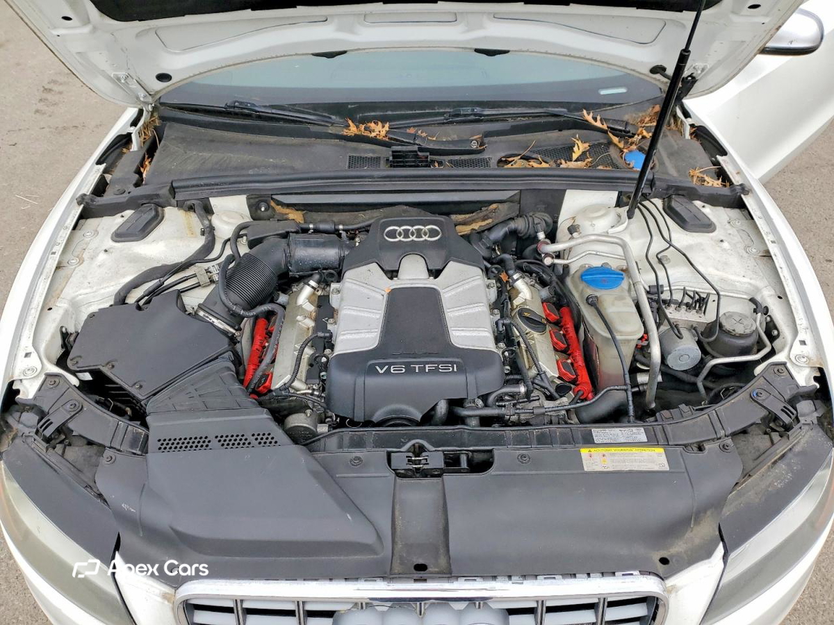 Audi RS5 2011