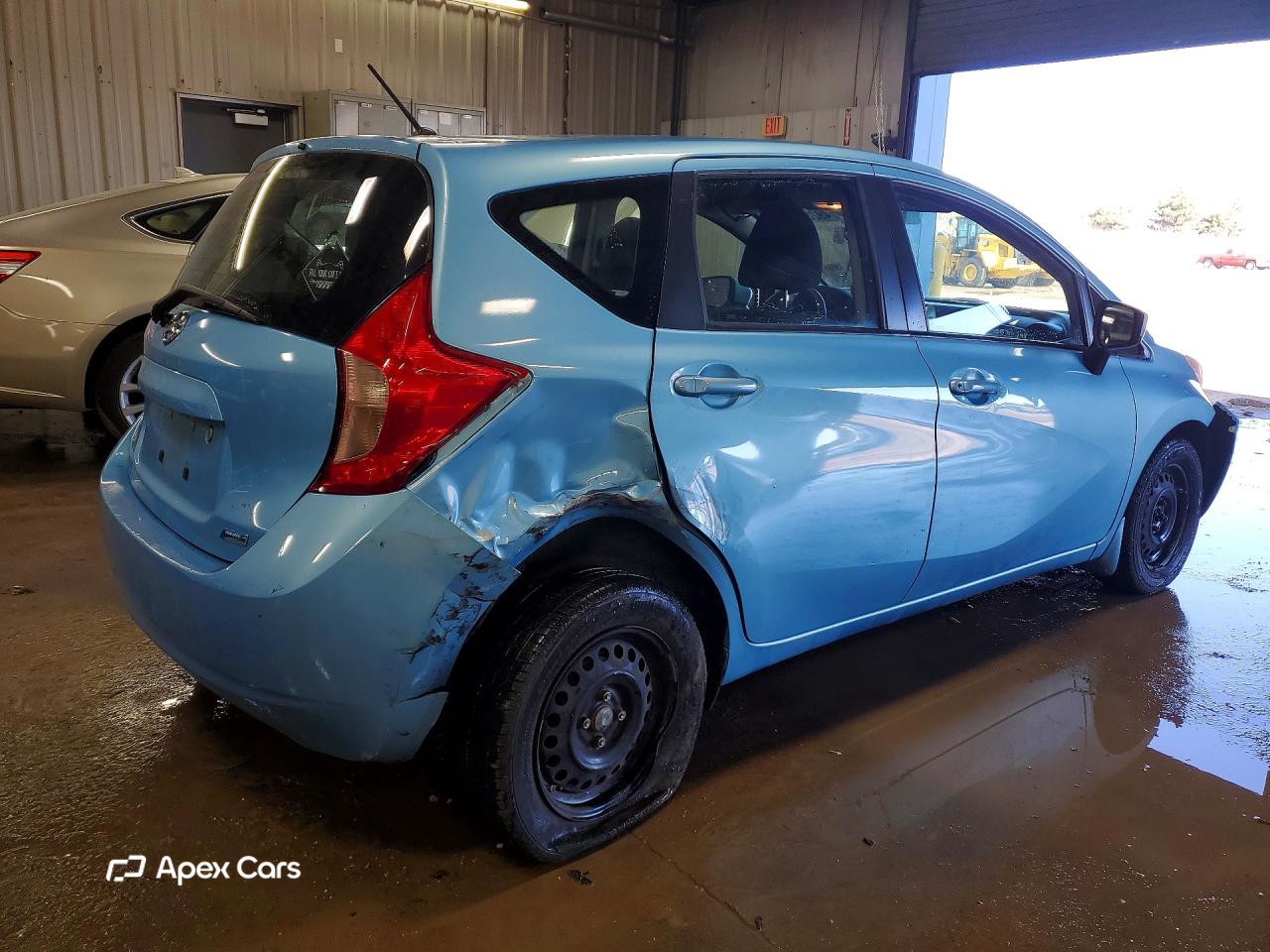 Nissan Versa 2015