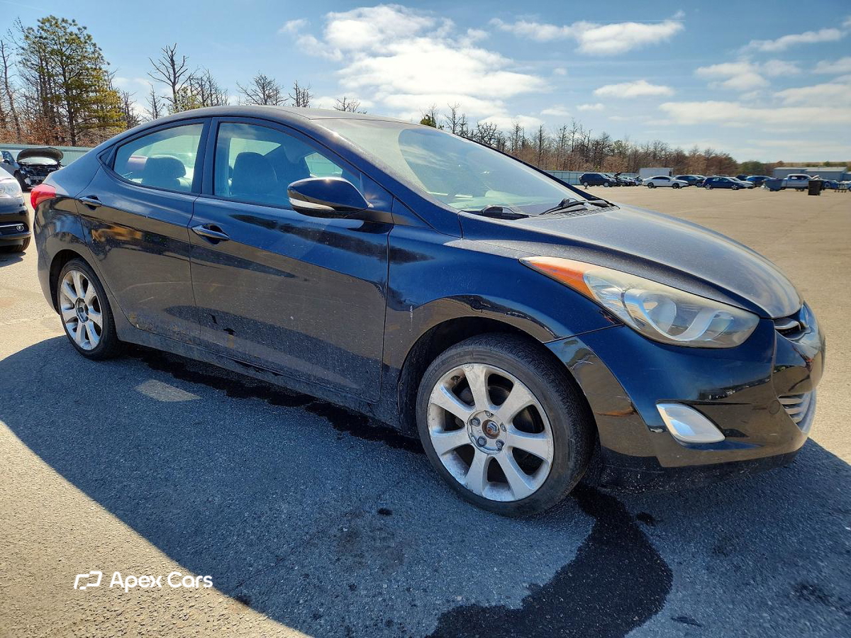 Hyundai Elantra 2011