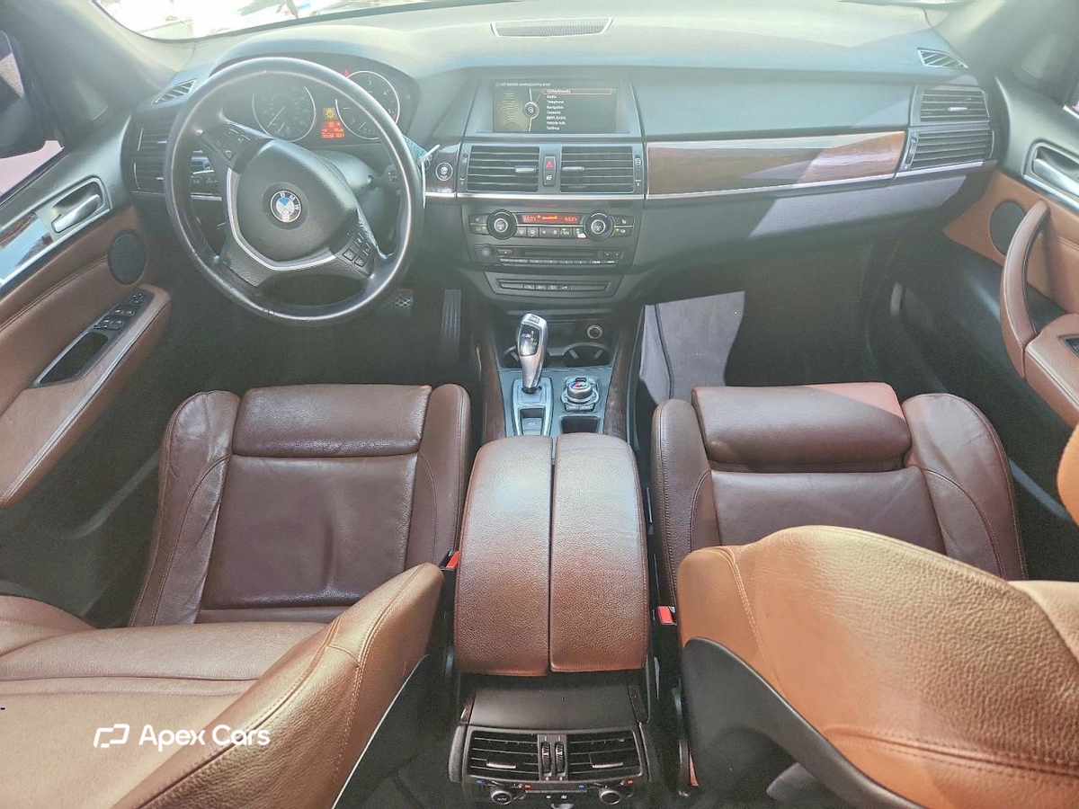 BMW X5 2011