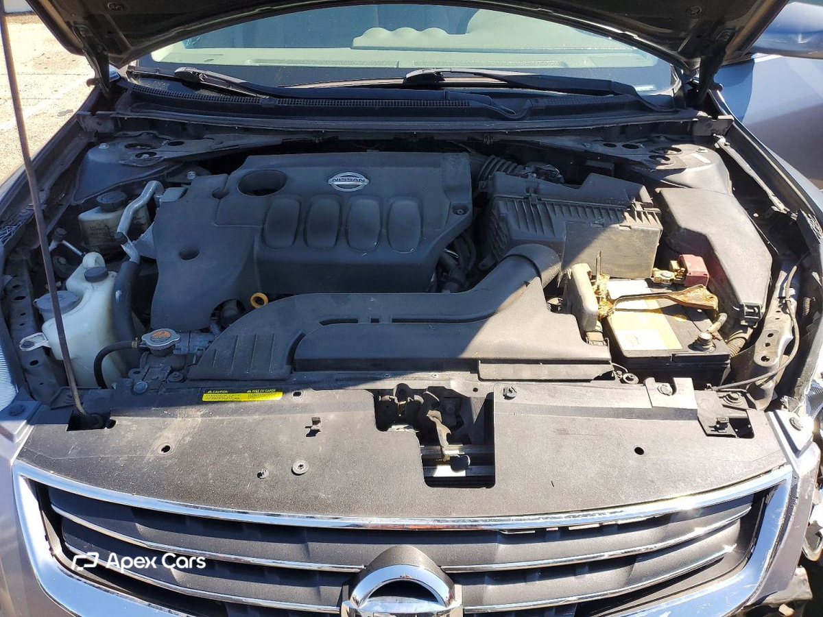 Nissan Altima 2012