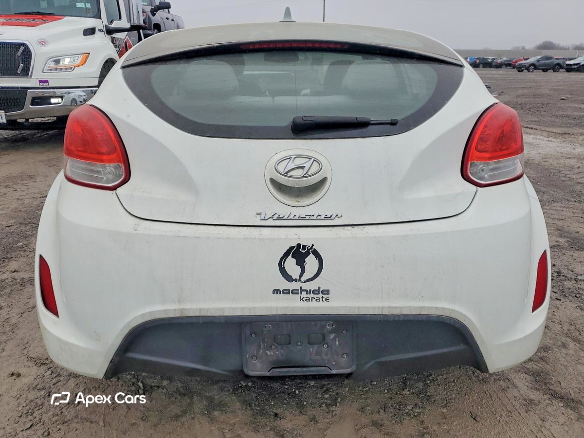 Hyundai Veloster 2013