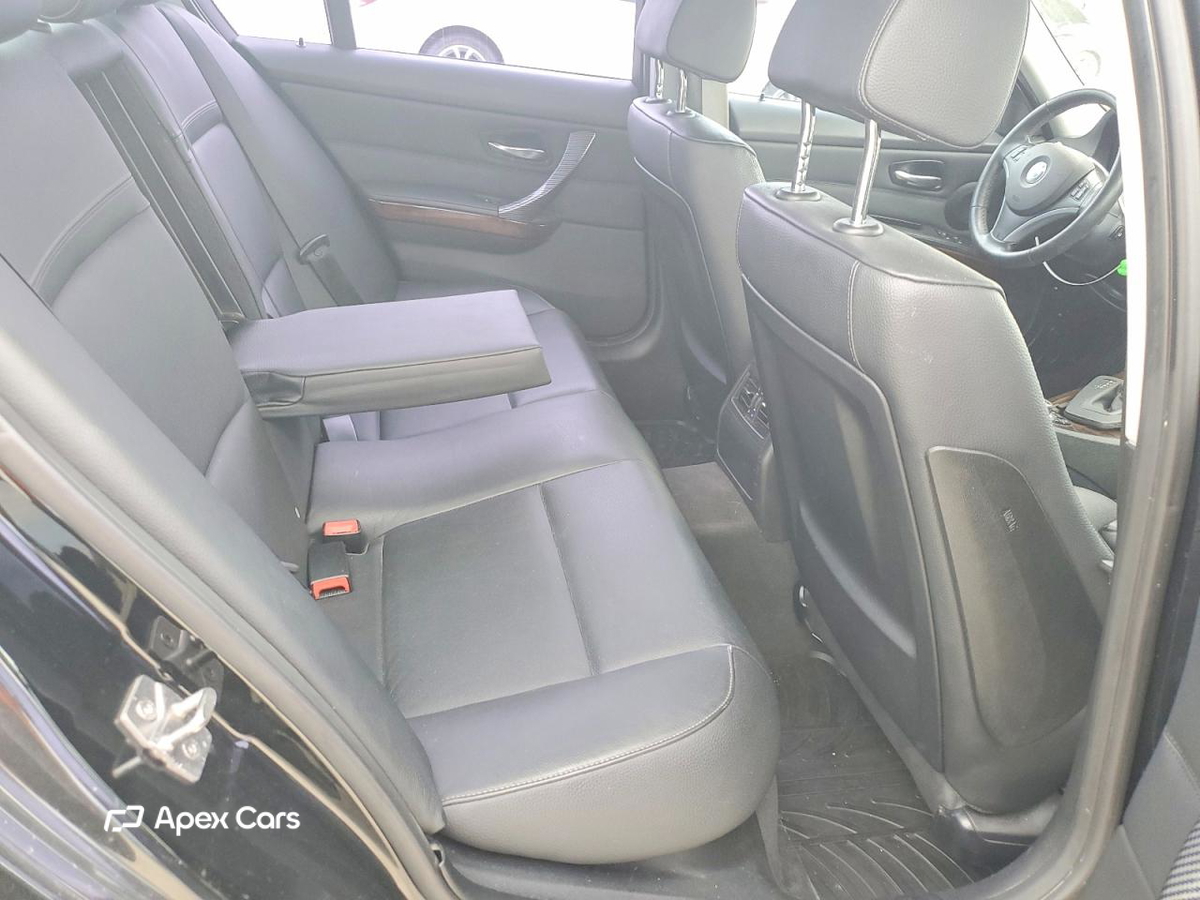 BMW Series 3 2011