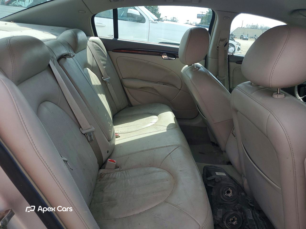 Buick Lucerne 2010