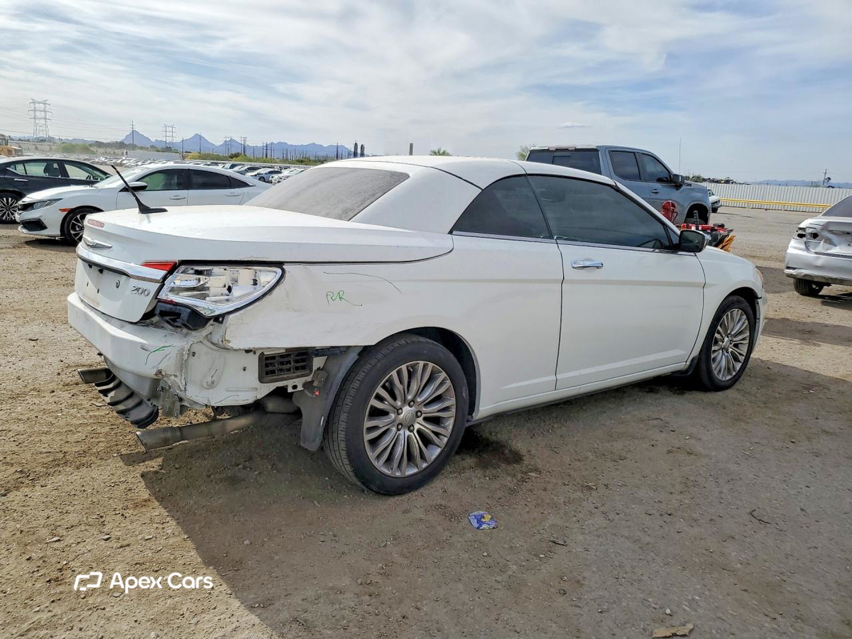 Chrysler 200 2012