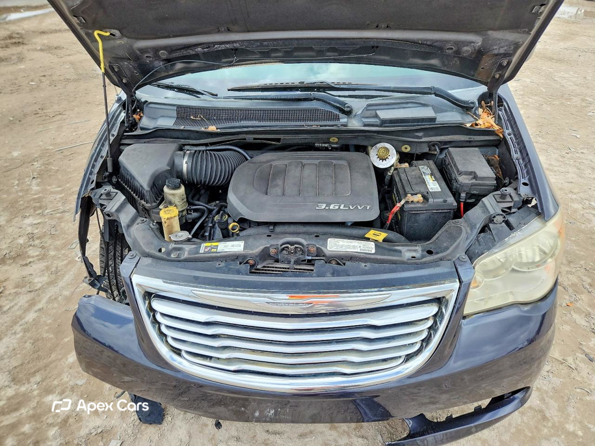 Chrysler Voyager 2013