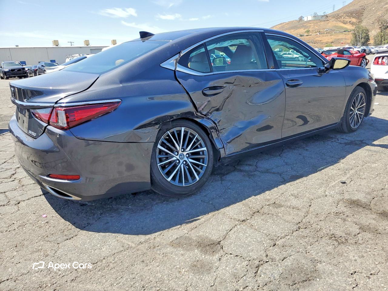 Lexus ES 2022