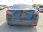 Tesla Model S 2021