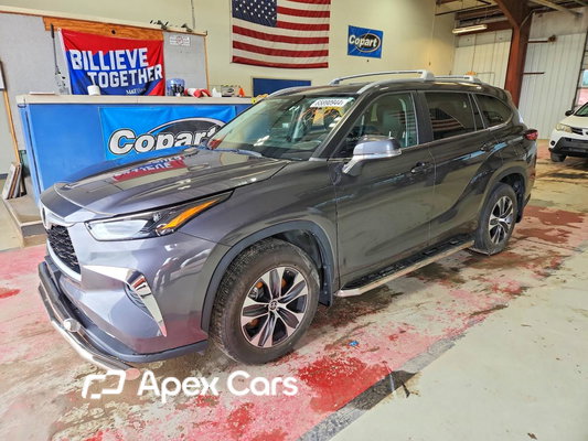 Toyota Highlander 2023 - Image 1 of 14