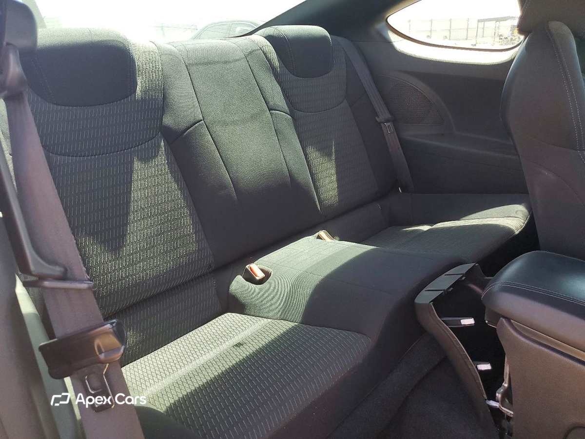 Hyundai Genesis 2016