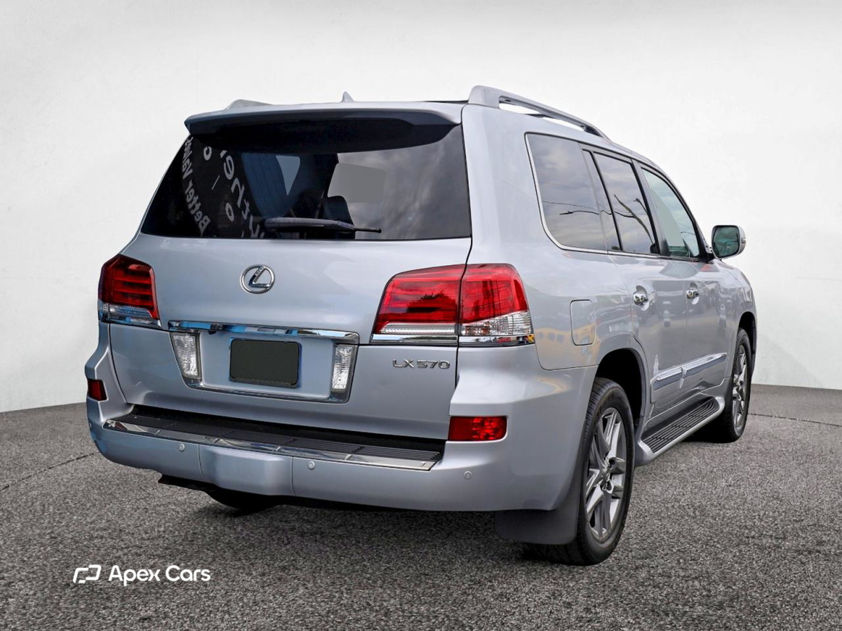 Lexus LX 2013