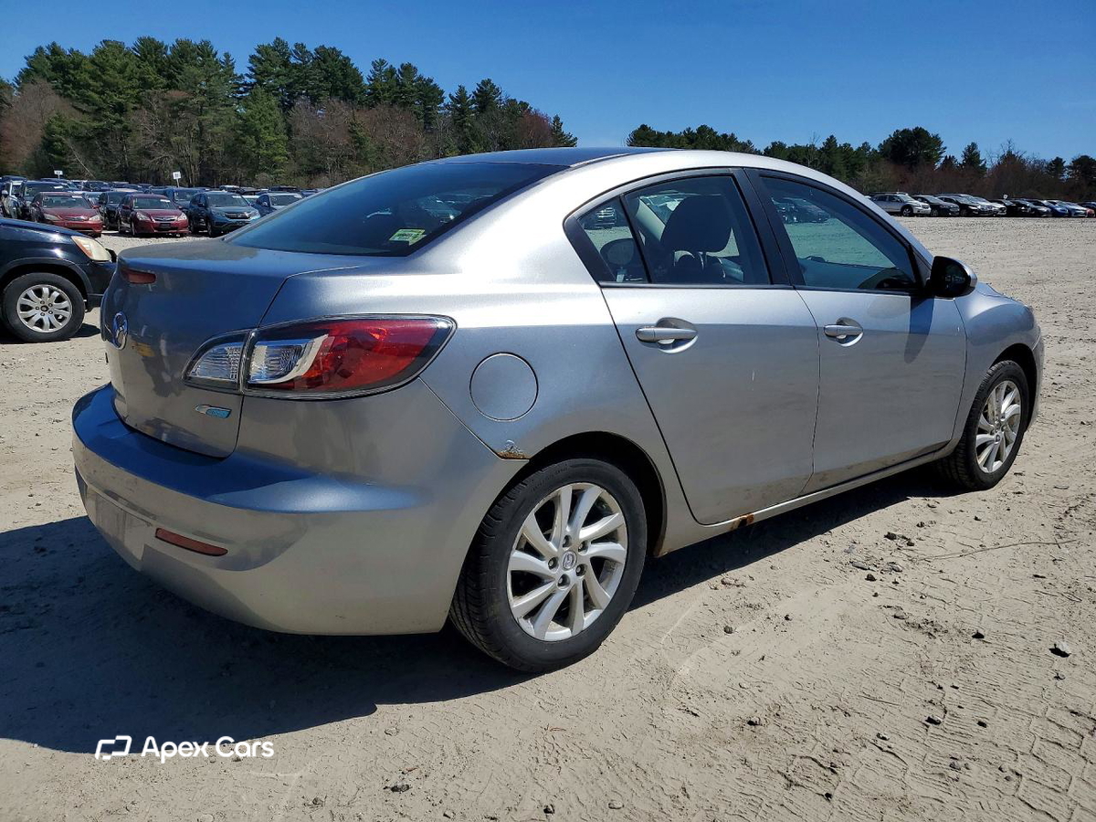 Mazda 3 2012