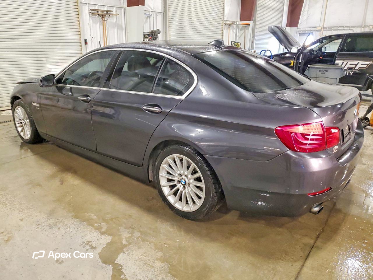 BMW Series 5 2011