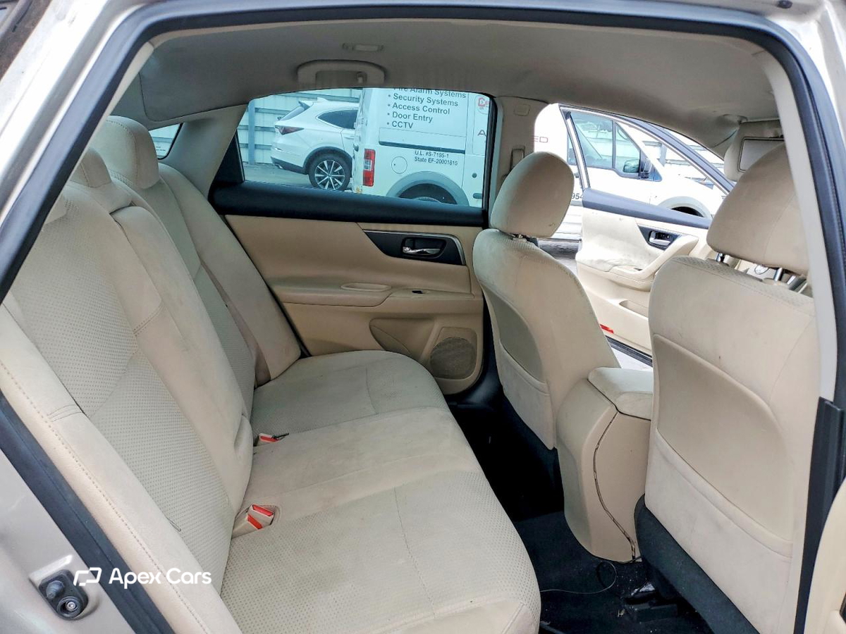 Nissan Altima 2015
