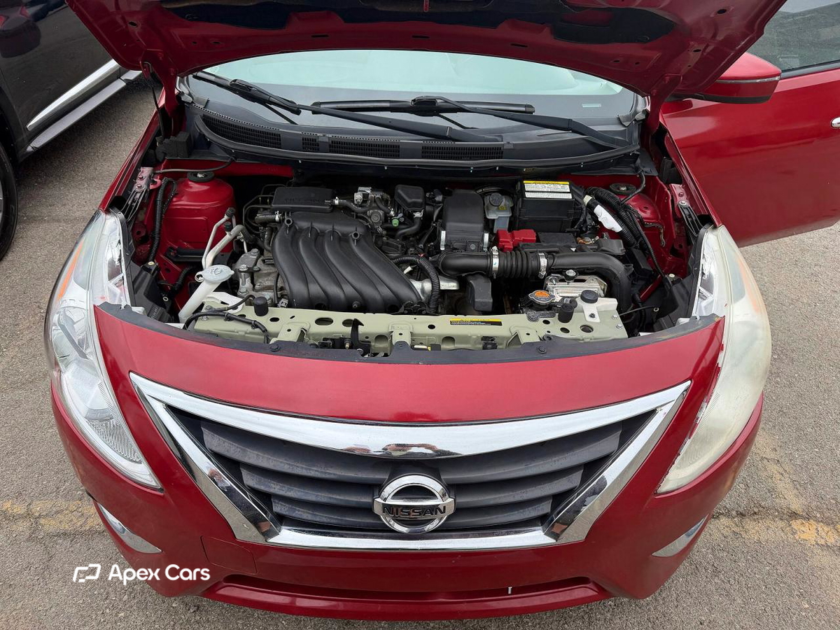 Nissan Versa 2015
