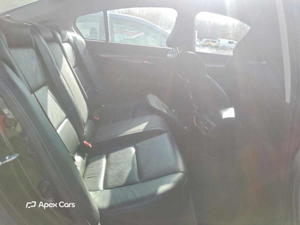 Acura TL 2012