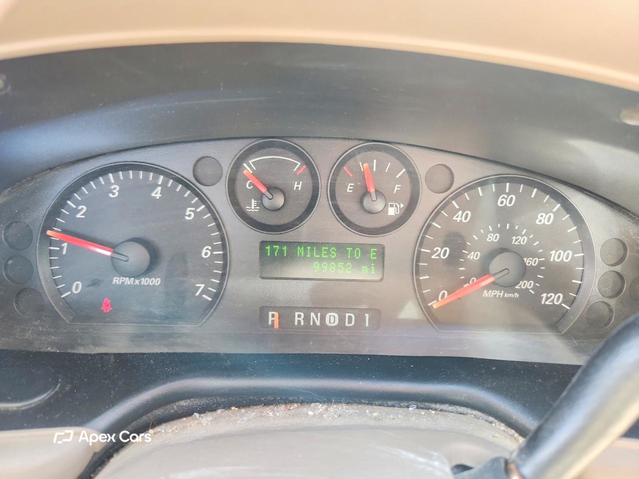 Ford Taurus 2004