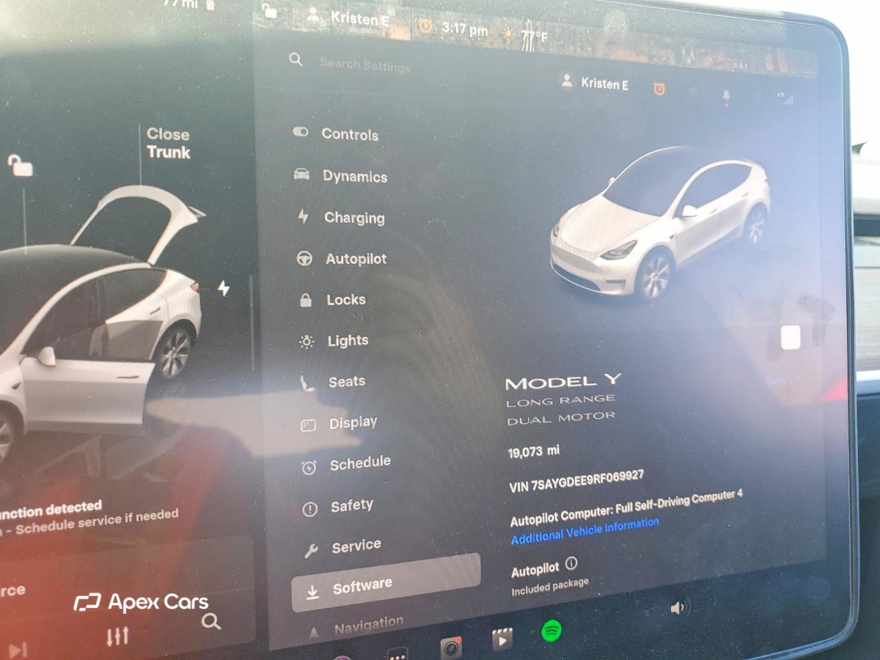 Tesla Model Y 2024