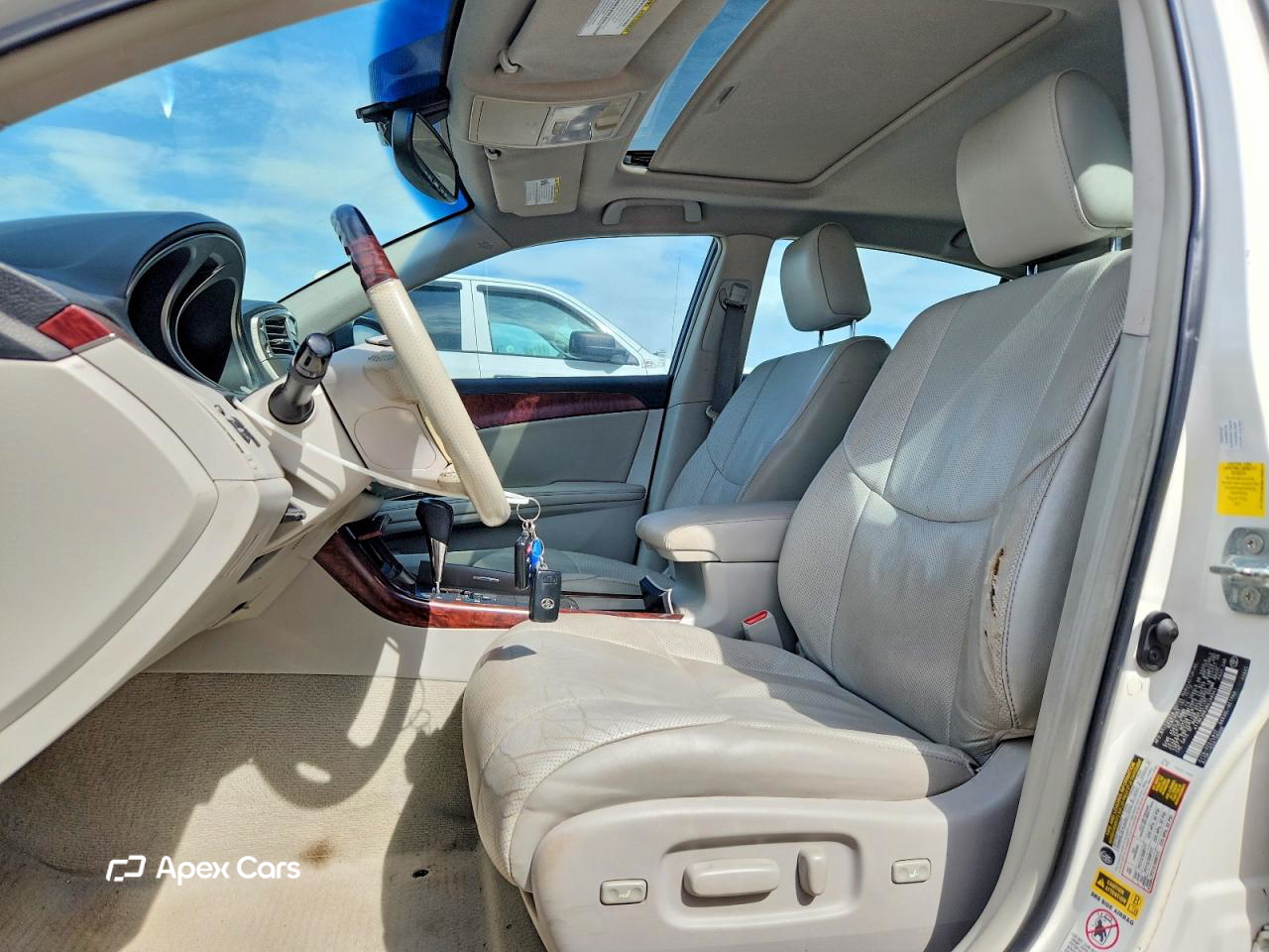 Toyota Avalon 2011