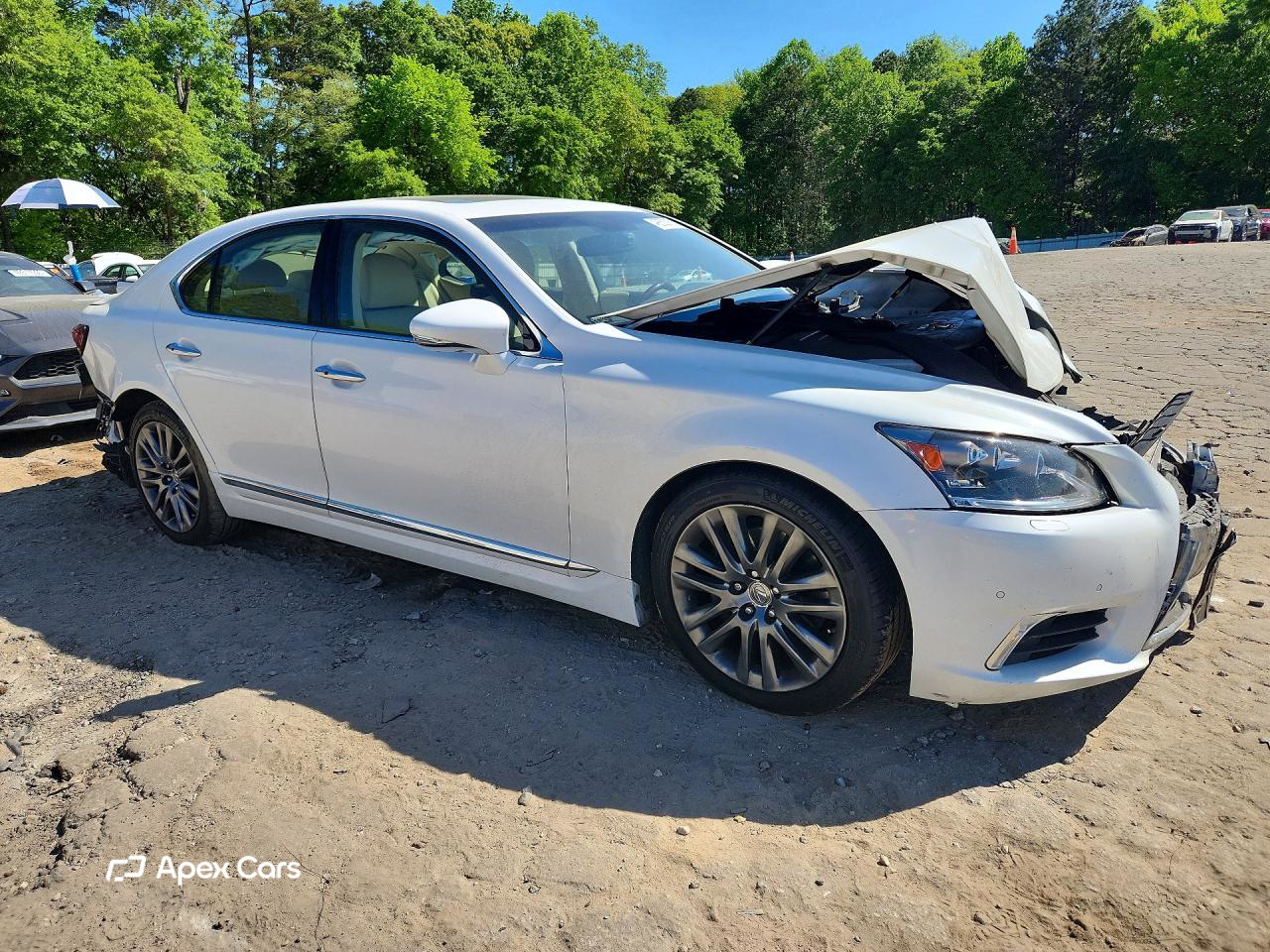 Lexus LS 2015
