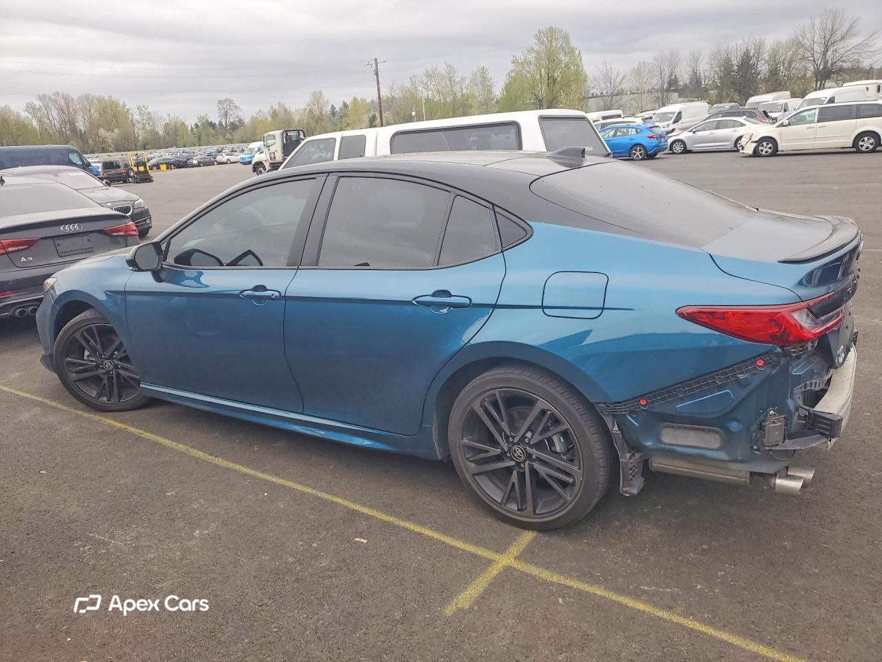 Toyota Camry 2025