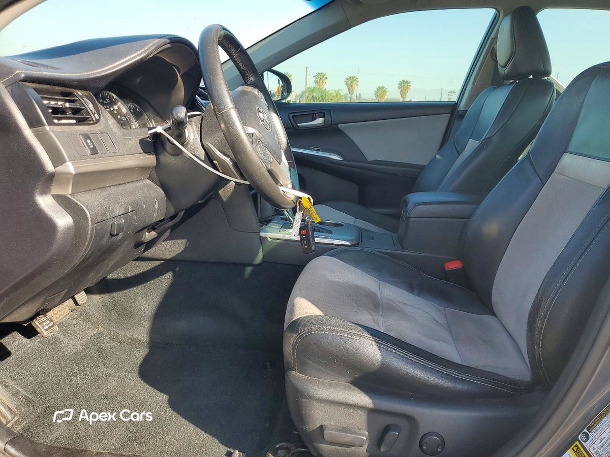 Toyota Camry 2012
