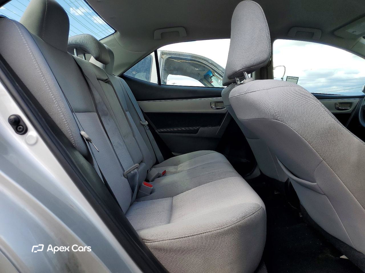 Toyota Corolla 2015