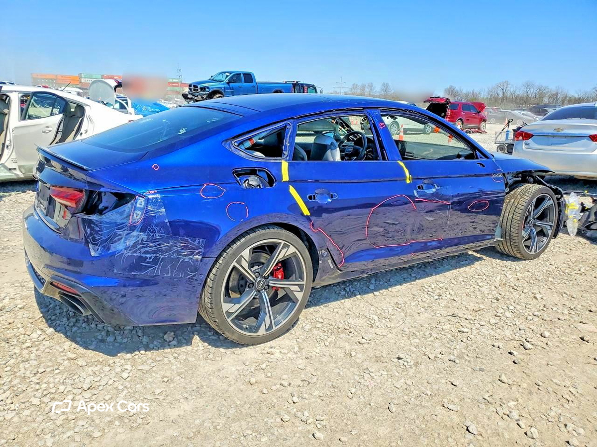 Audi RS5 2021
