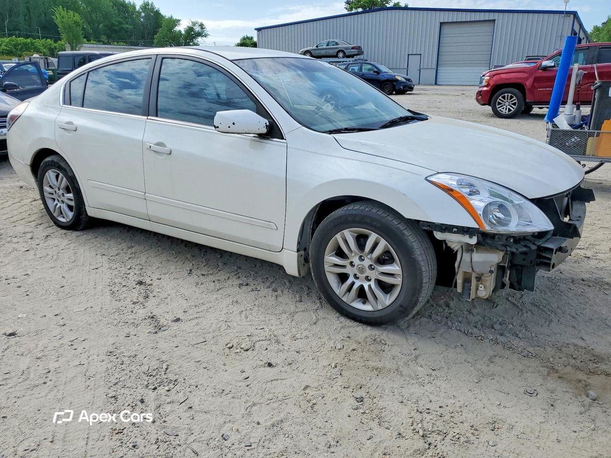 Nissan Altima 2010