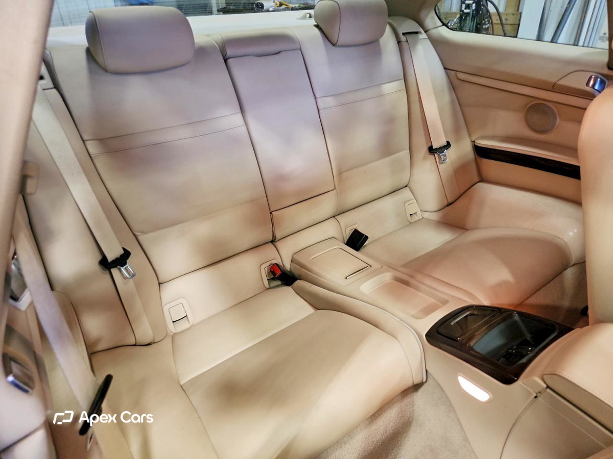BMW Series 3 2010