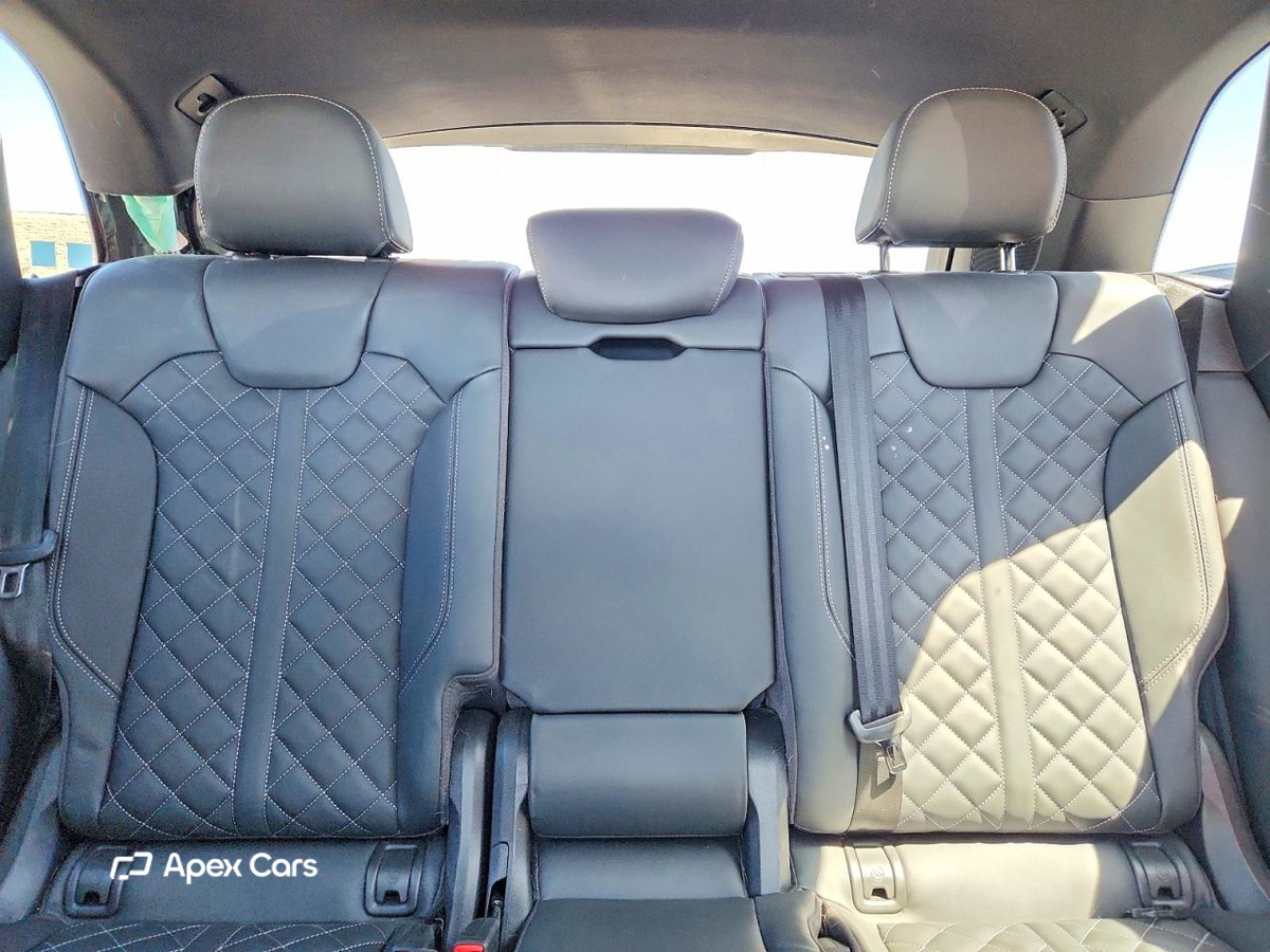Audi SQ5 2025