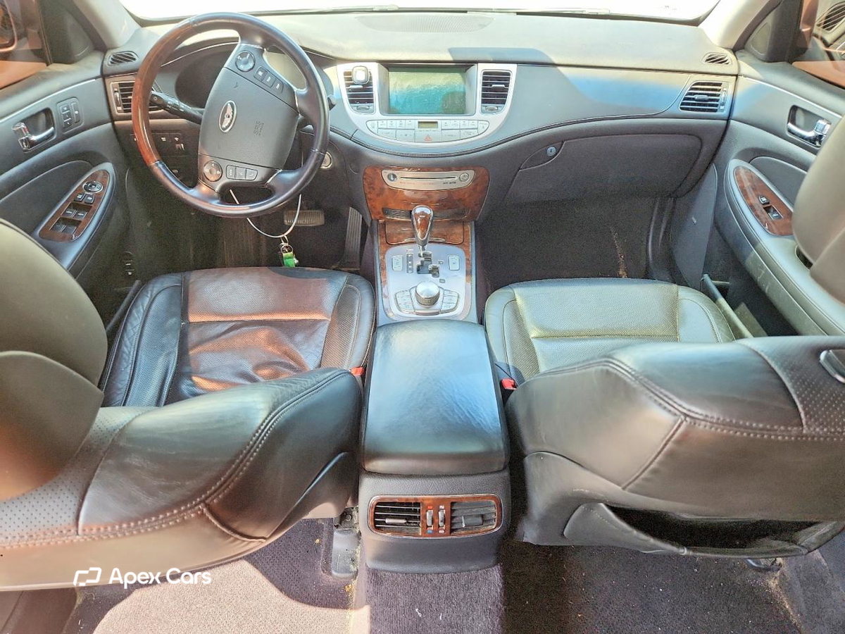 Hyundai Genesis 2011