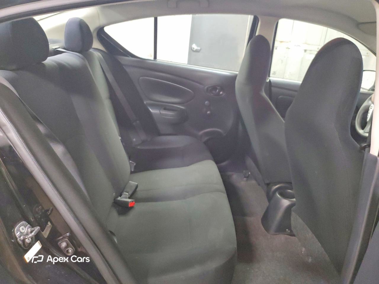Nissan Versa 2015
