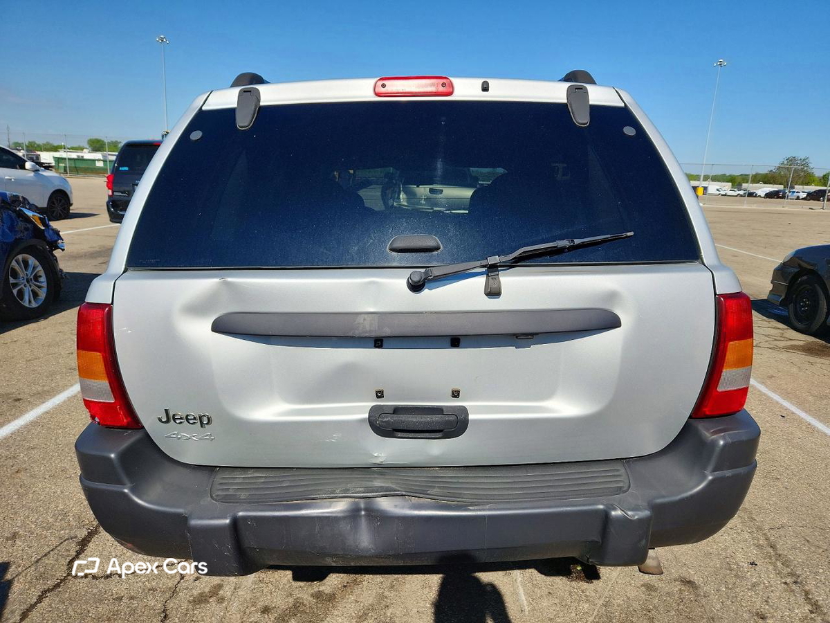 Jeep Cherokee 2004