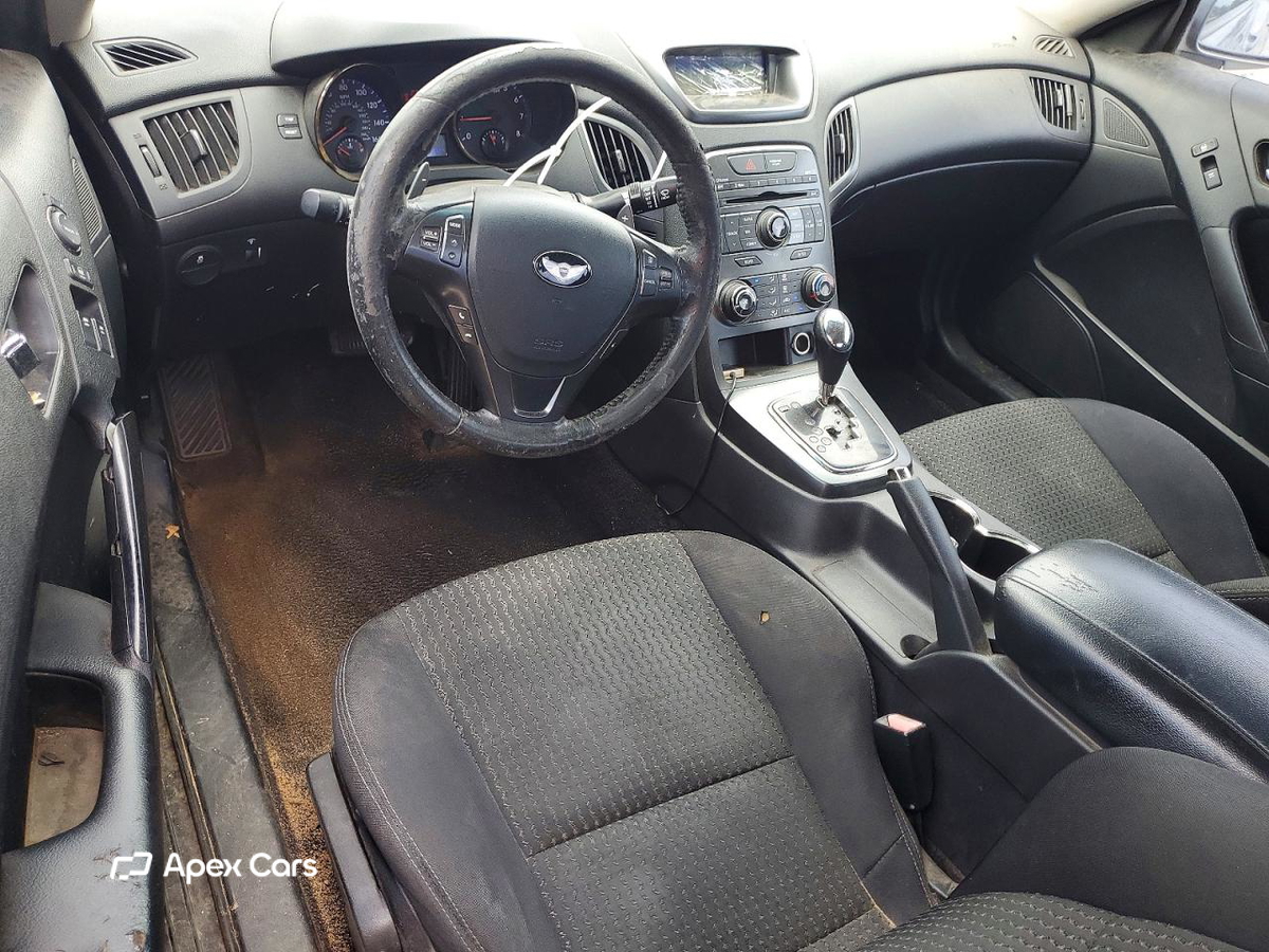 Hyundai Genesis 2012