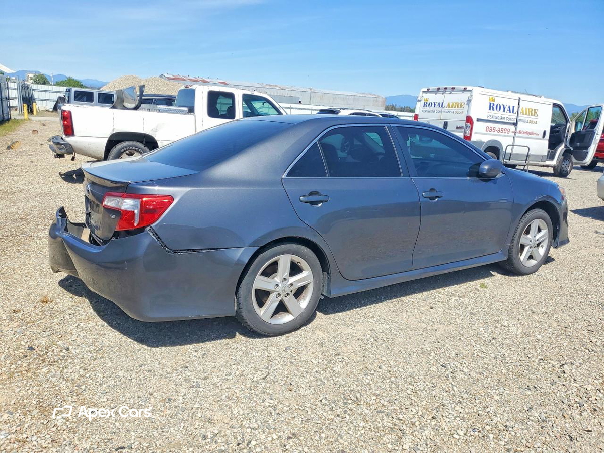 Toyota Camry 2012